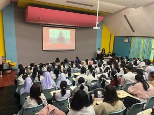 Clinic I Love English and the Student Affairs Division, organized an afternoon activity