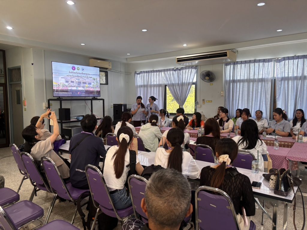 Ban Sanguan Hospital Director Mr. Samart Suwanphakdee welcoming study visit participants