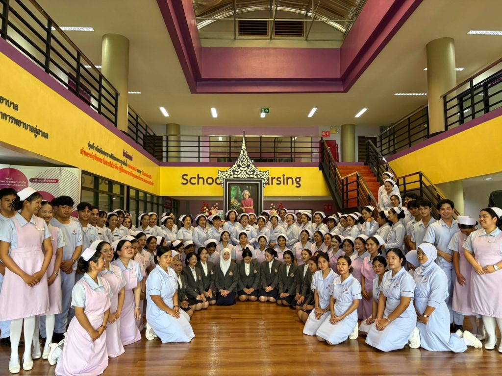 สำนักวิชาพยาบาลศาสตร์ ม.วลัยลักษณ์ ร่วมกันในพิธีน้อมรำลึกสมเด็จพระศรีนครินทราบรมราชชนนี
